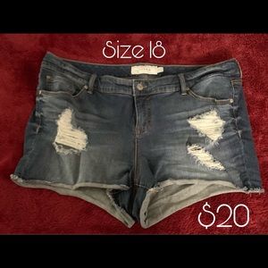 Plus sized short shorts